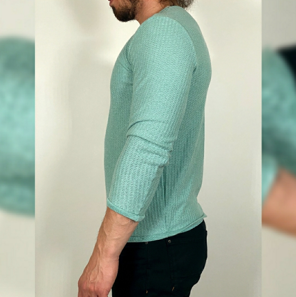 Sweater - Picture 2 of 3